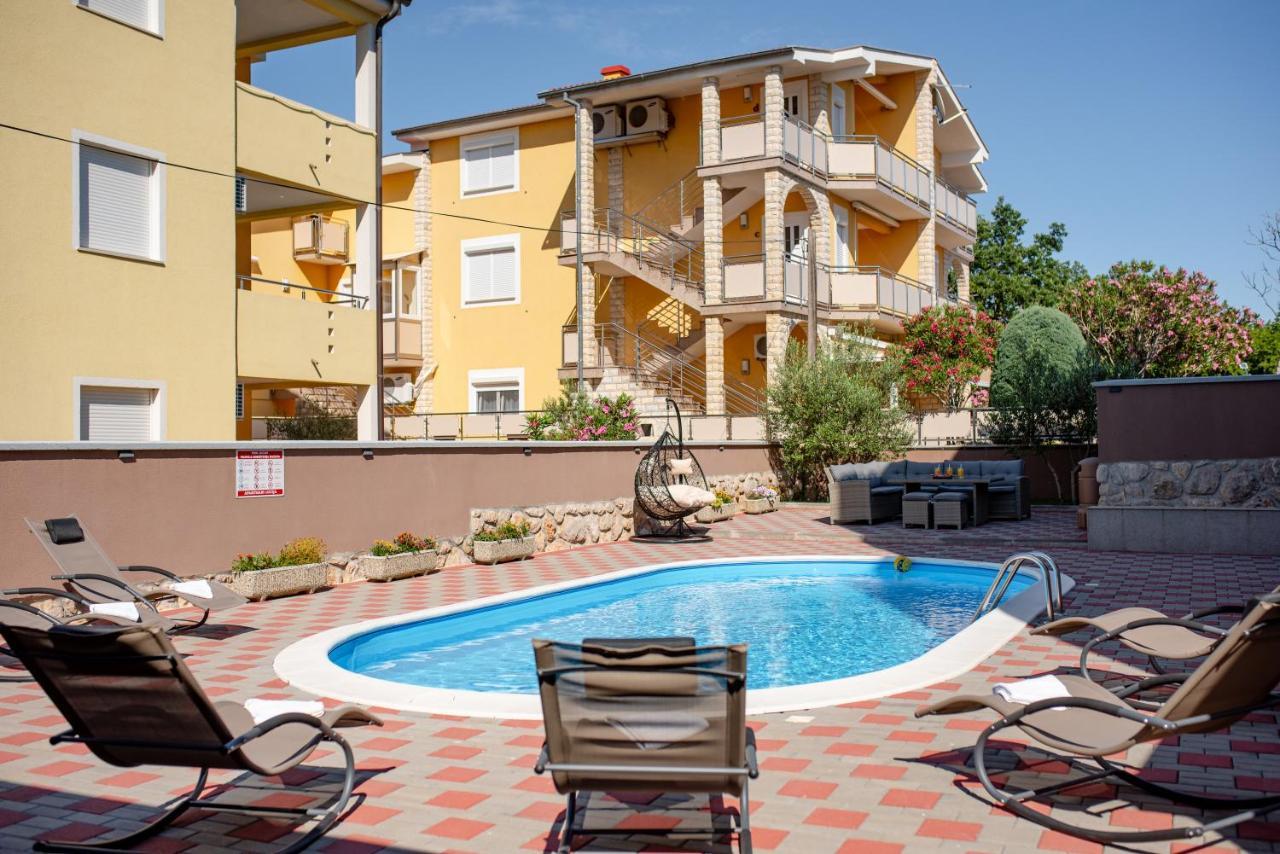 Apartment Lucija Starigrad Paklenica