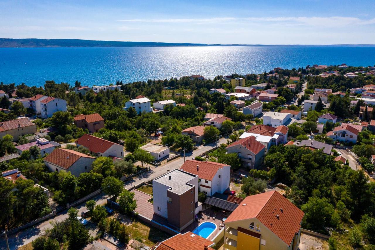 Apartment Lucija *