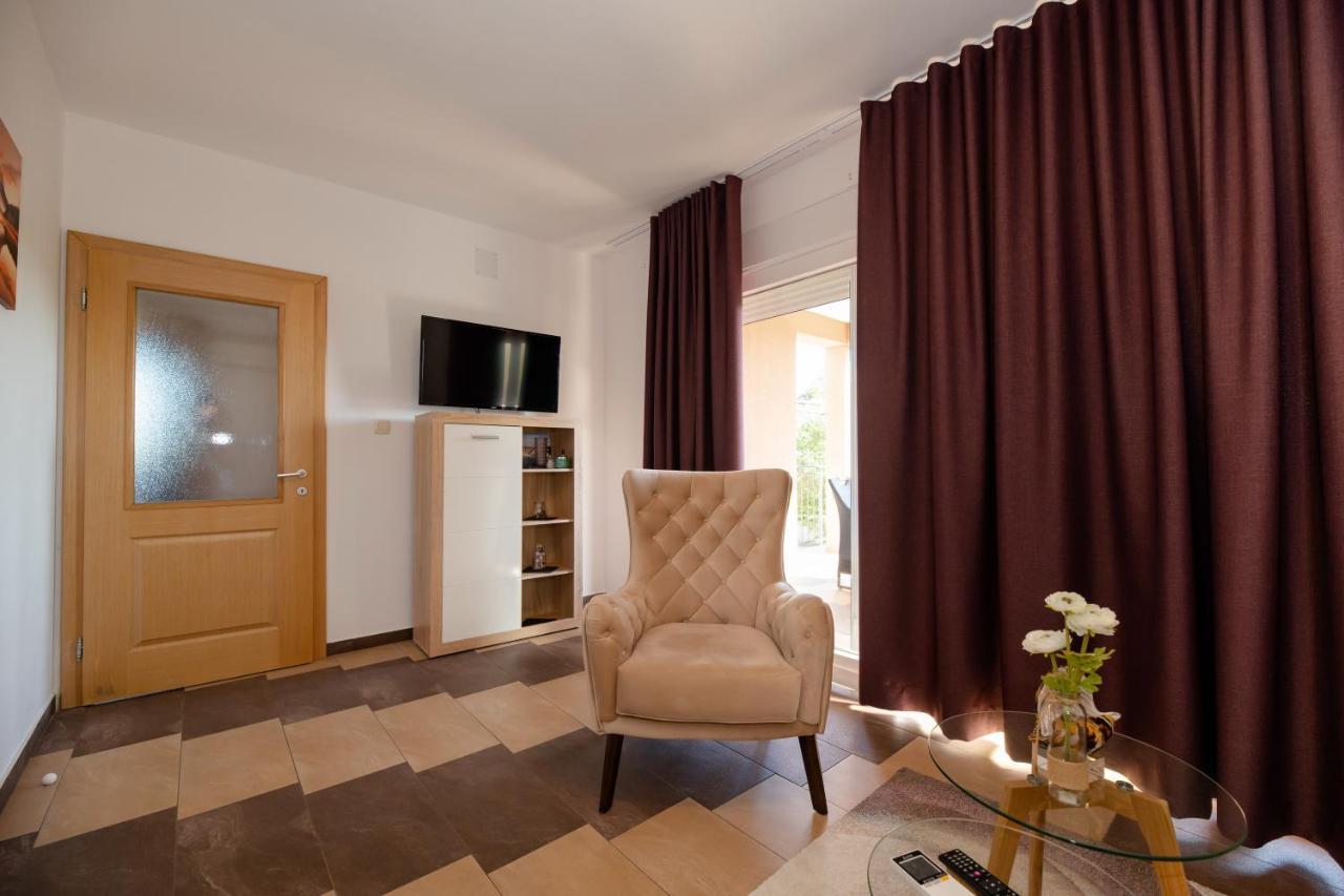 Apartment Lucija Starigrad Paklenica