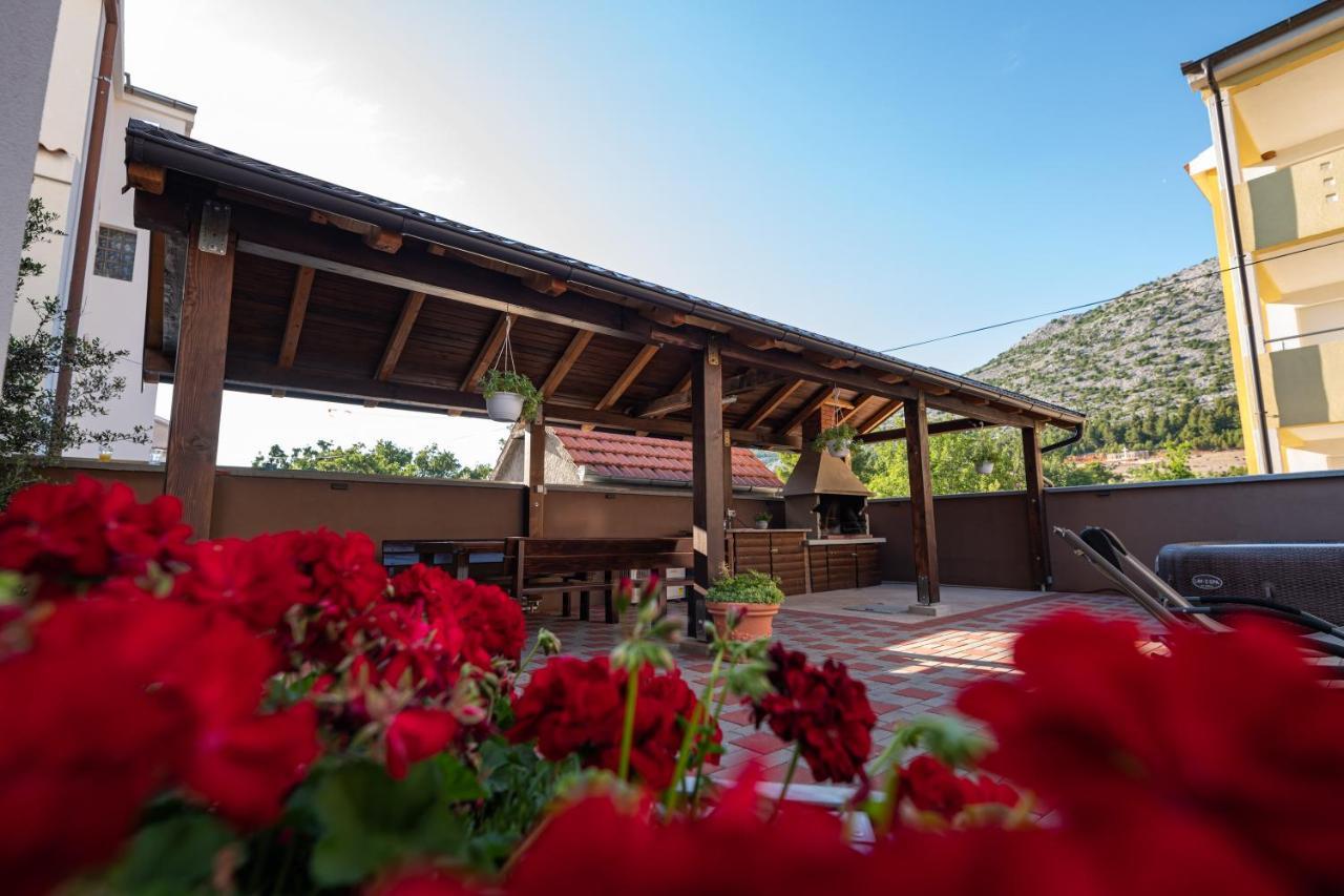 Lucija * Starigrad Paklenica