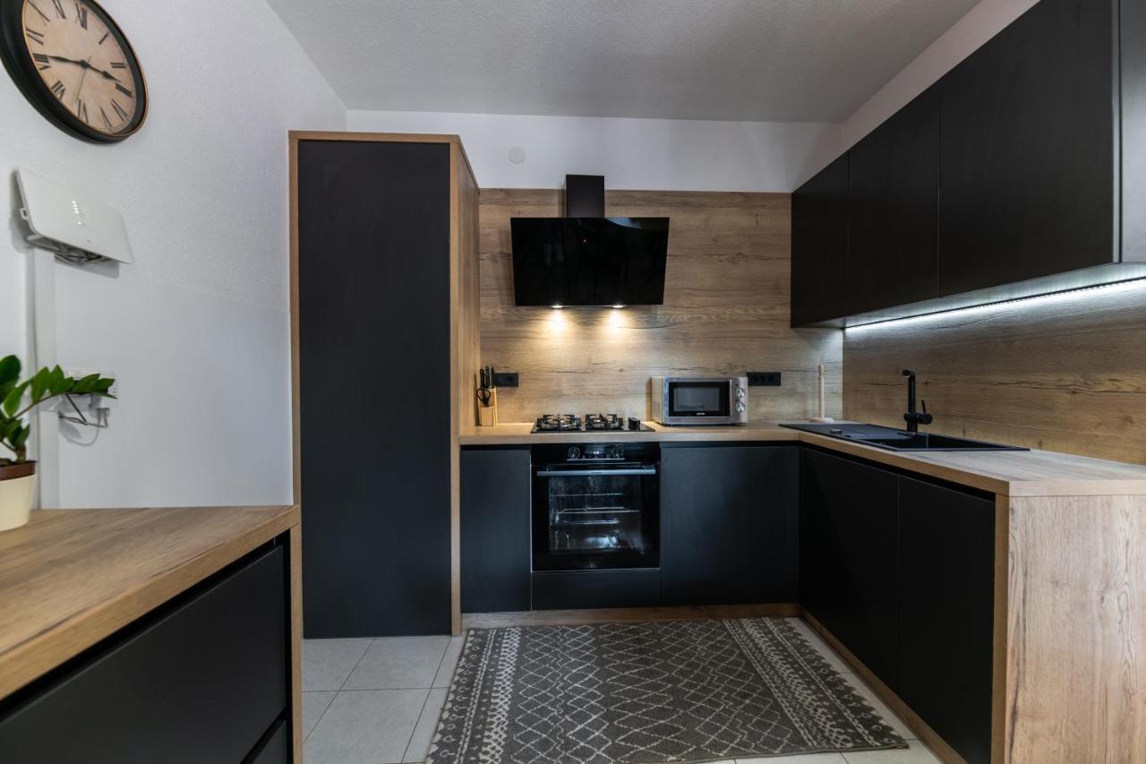 Apartment Lucija *