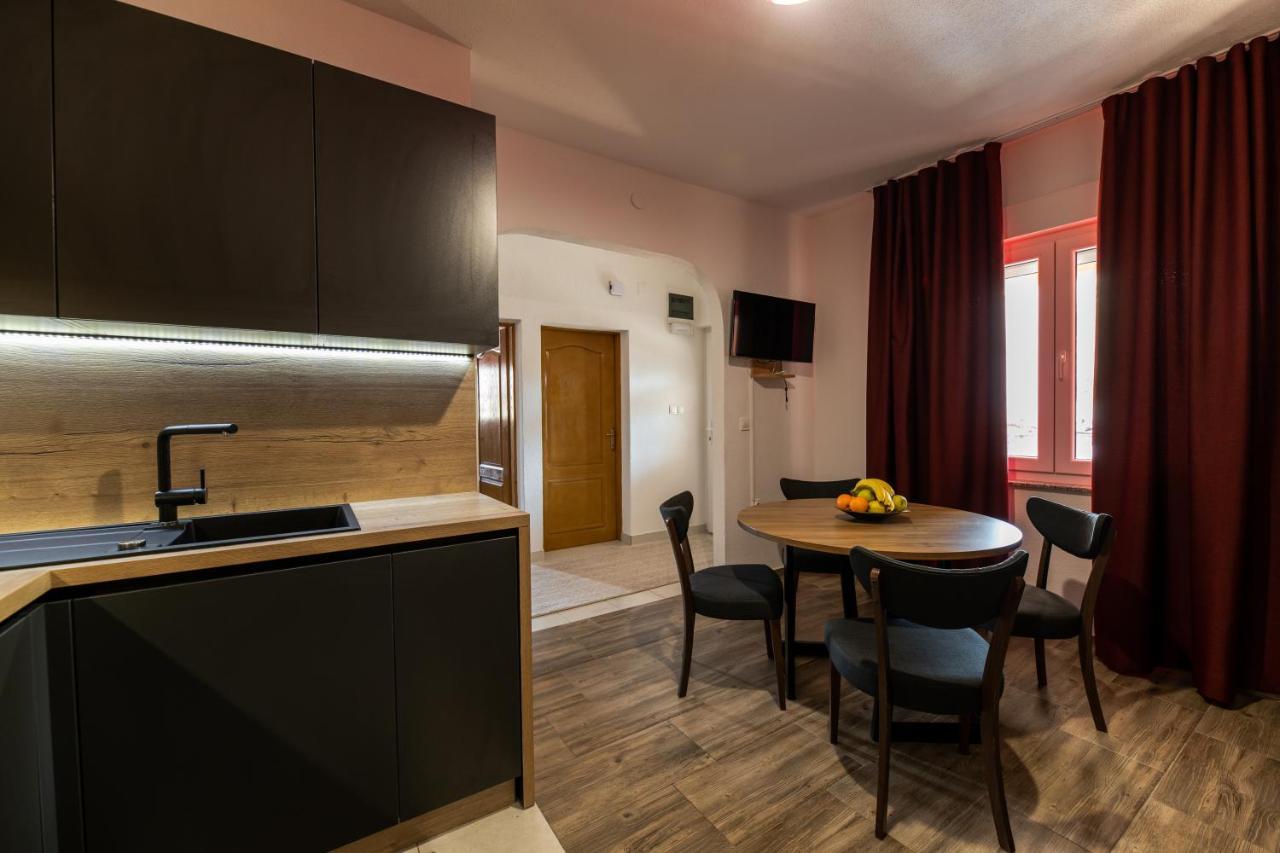 Lucija Apartment Starigrad Paklenica