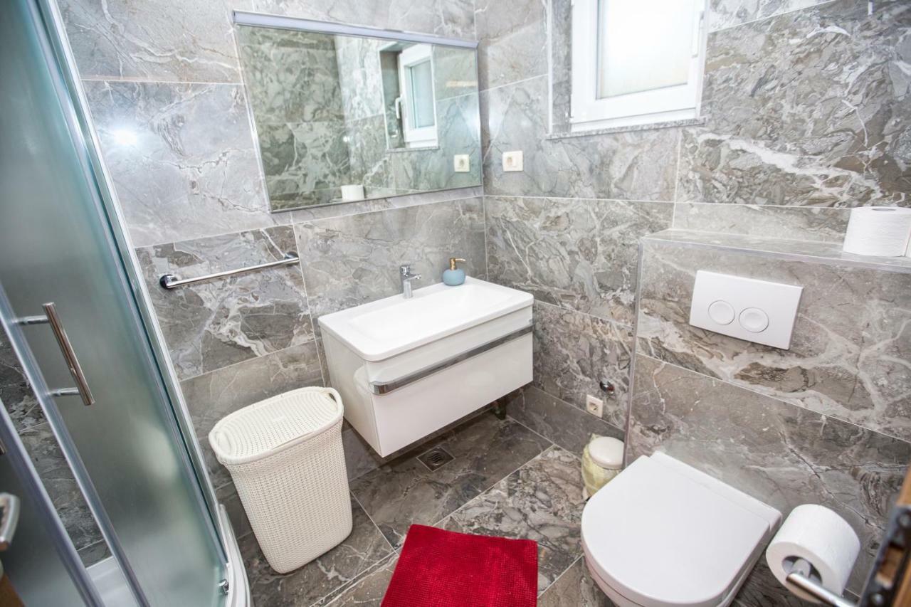 Apartment Lucija Starigrad Paklenica
